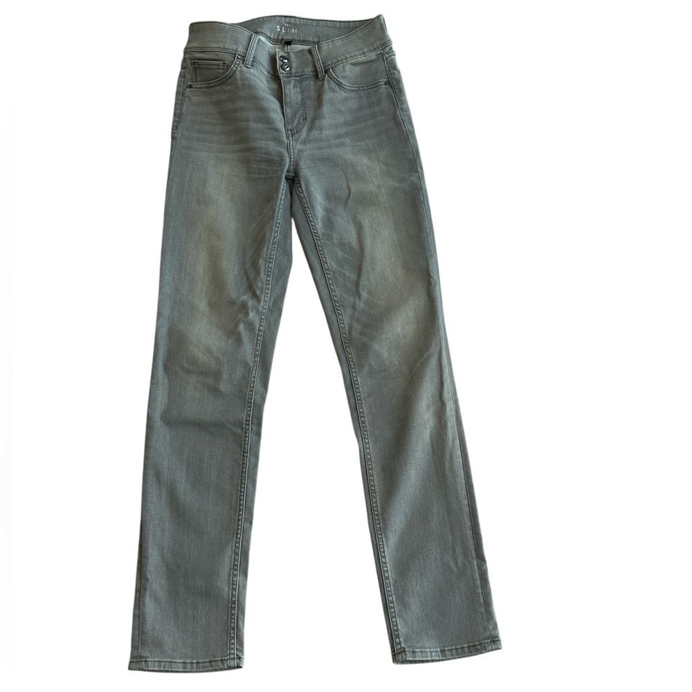 White House Black Market Light Gray Skinny Jeans.